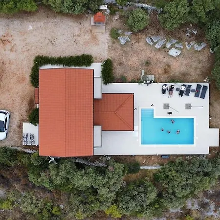 New Luxury With Heated Pool, Marina-trogir Villa *
