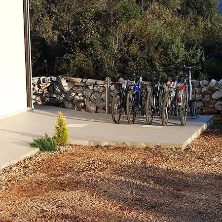 New Luxury With Heated Pool, Marina-trogir Villa Gustirna